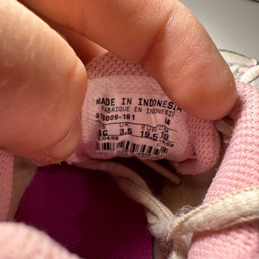 Baby Girls Nike Pillar Tech Tennis Shoes Gray Pink White Size 4 - Picture 9 of 10